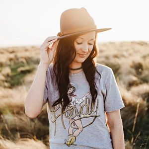 Meet your Posher, Taylar